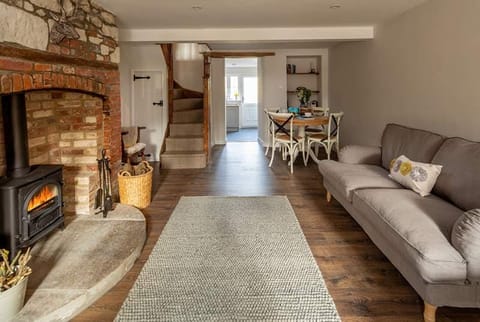 Tea & Cake Apartment in North Dorset District