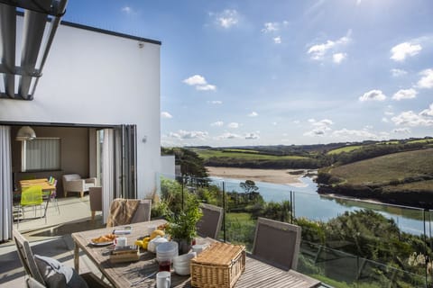 A River to the Sea Apartment in Newquay