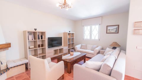 Turquoise & Terracotta Apartment in Alhaurín de la Torre