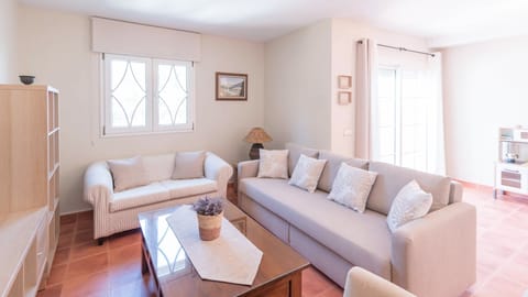 Turquoise & Terracotta Apartment in Alhaurín de la Torre