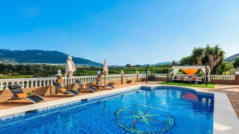Mountain School Apartment in Valle del Guadalhorce