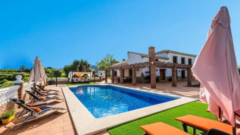 Mountain School Apartment in Valle del Guadalhorce