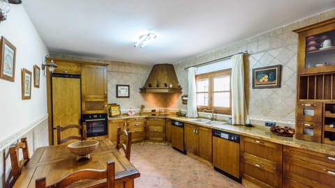 Buttercup Blue Apartment in Sierra de las Nieves