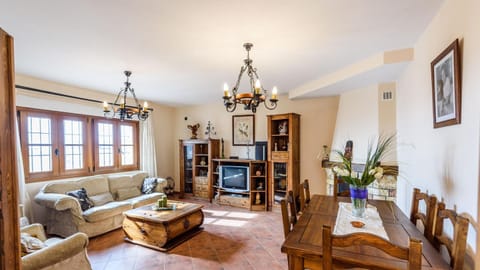 Buttercup Blue Apartment in Sierra de las Nieves