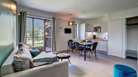 Box Fresh Apartment in Haute-Savoie