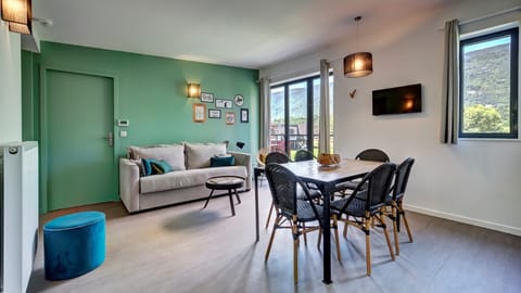 Box Fresh Apartment in Haute-Savoie