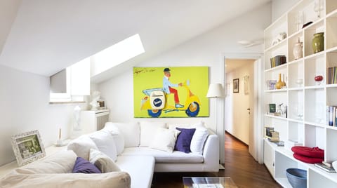 Mansardarte Apartment in Milan