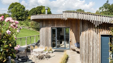 Rose Barn Cabin in Malvern Hills District