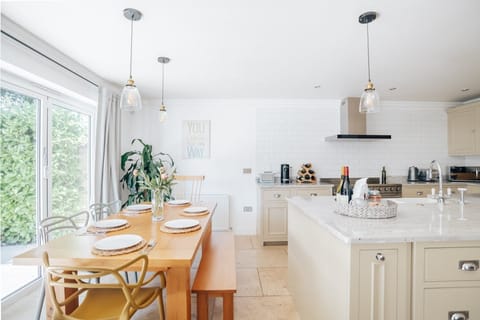 What's Your Pleasure? Apartment in Purbeck District