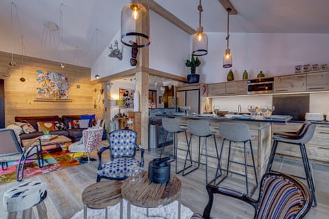 The Village Art Gallery Apartment in Notre-Dame-de-Bellecombe