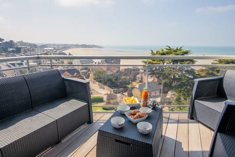 For Sky Watchers Apartment in Brittany