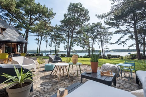 Maison Champagne Apartment in Locmariaquer