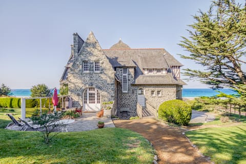 King of the Coast Apartment in Brittany