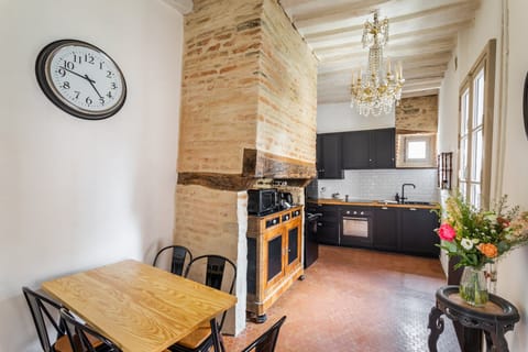 Chartreuse & Brick Apartment in Rennes