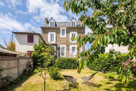 Sunshine & Sails Apartment in St-Malo