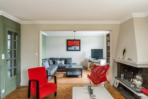 Drifting Towards Tranquility Apartment in Cancale