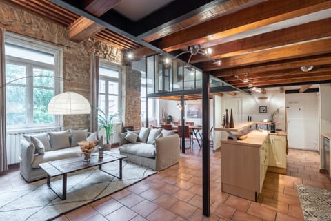 Stone Atelier Apartment in Lyon