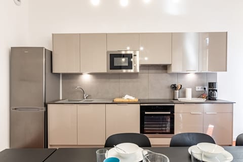 Copper Cool Apartment in Marseille