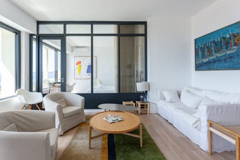 C'est Bleu, C'est Belle Apartment in Marseille