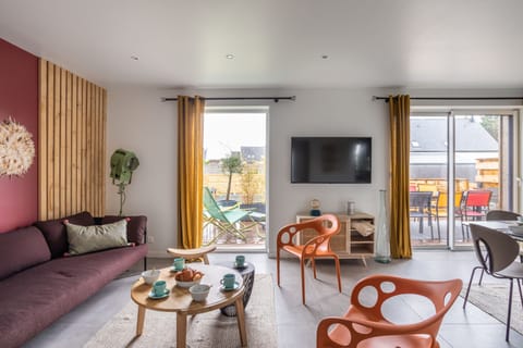 Colour at the Seaside Apartment in Cancale