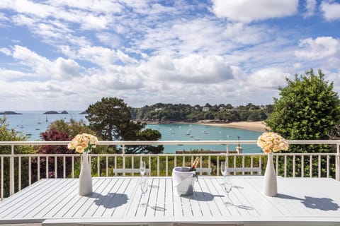 Emerald Coast of Cancale Apartment in Cancale