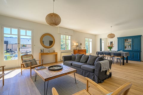 Humbly Yours Apartment in Arradon