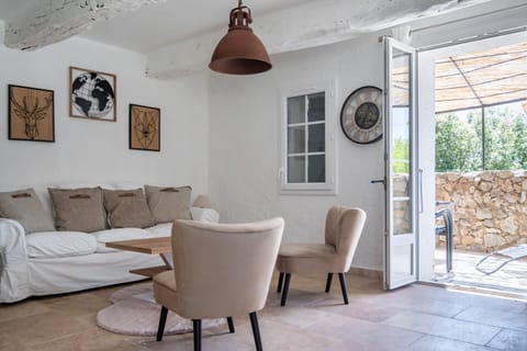 Cotton and Creme Apartment in French Riviera