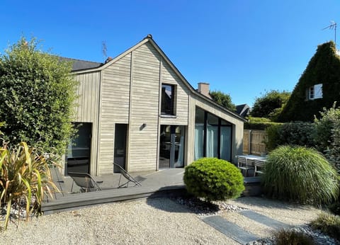 Pure & Simple Apartment in Brittany