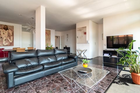 The Emerald Fountain  Apartment in Lugano