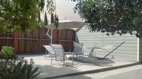 Sideways to Happiness Apartment in Healdsburg