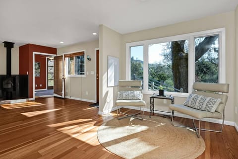 Wine Country Rhapsody Apartment in Santa Rosa