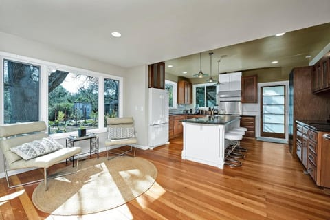 Wine Country Rhapsody Apartment in Santa Rosa