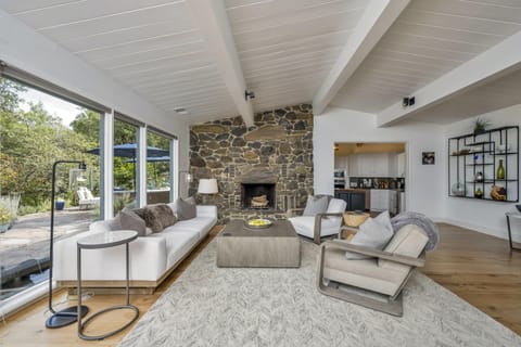 Seven Acres of Serenity Apartment in Russian River