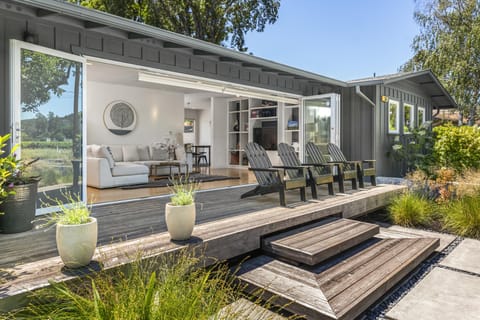 Climb the Vine Apartment in Healdsburg