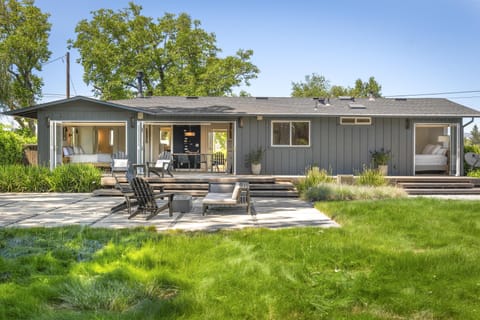 Climb the Vine Apartment in Healdsburg