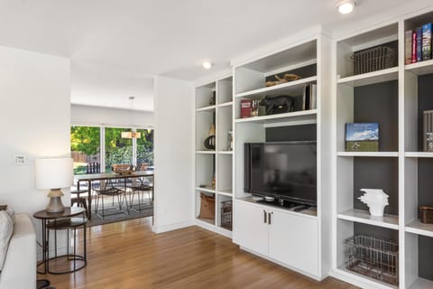 Climb the Vine Apartment in Healdsburg