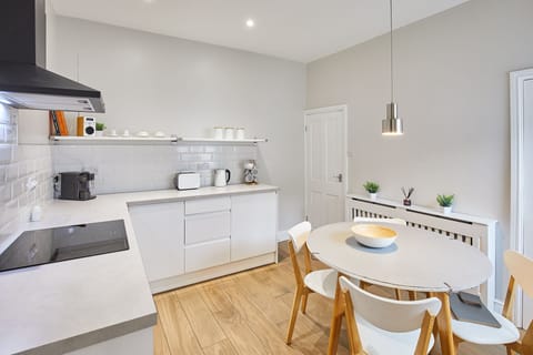 Northern Melody Apartment in England
