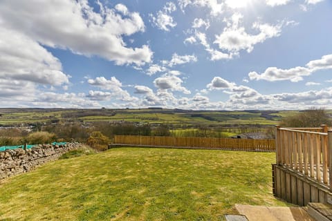 Warm of Winter Apartment in England