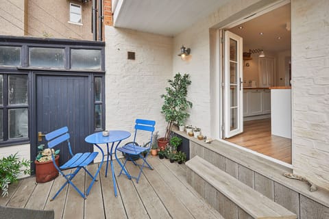 Seashells by the Seashore Apartment in England