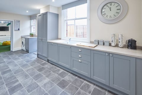 Fun of the Fair Apartment in England