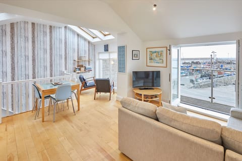 Elegant Seahorses Apartment in Seahouses