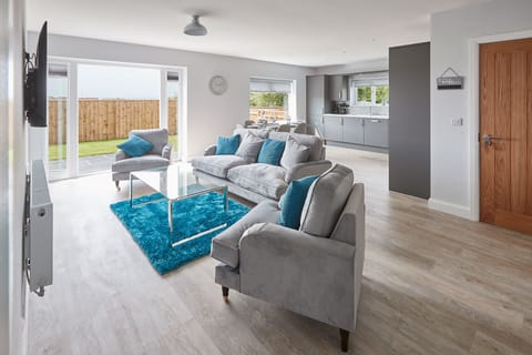 Teal Twist Apartment in England