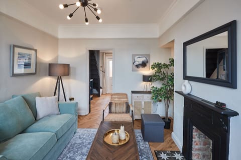 The Historian's Alcove  Apartment in York