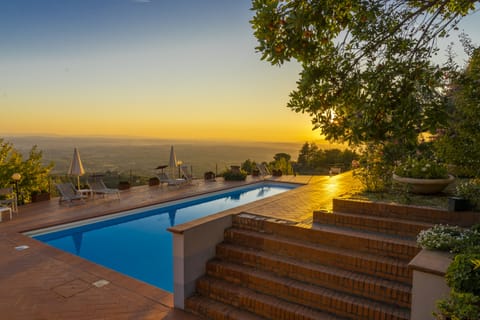 Visions of Vinci Apartment in Emilia-Romagna