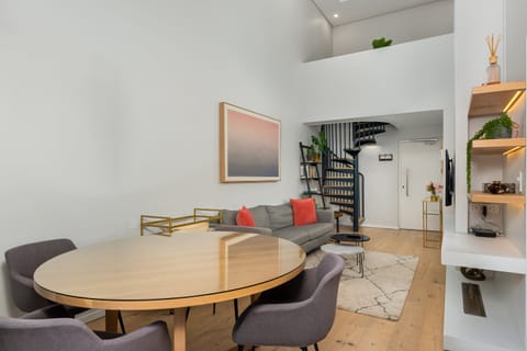 The Whisper of Waves Apartment in Sea Point