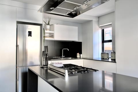 City & Sea Apartment in Sea Point