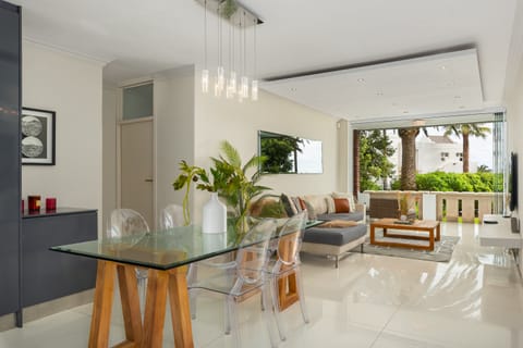 Emerald of the Ocean  Apartment in Camps Bay