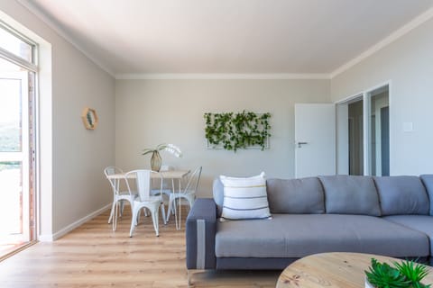 African Sunset Apartment in Camps Bay