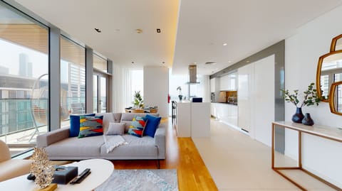 First & Last Apartment in Dubai