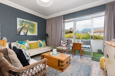 Mouille Point Views Apartment in Cape Town